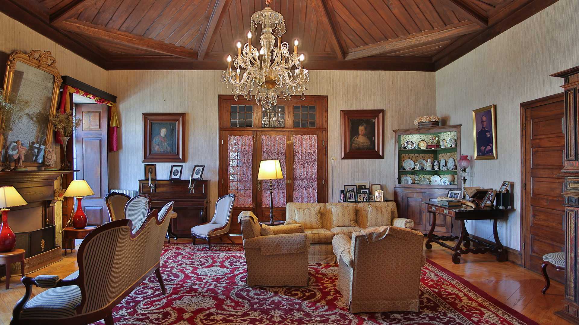 CASA DOS VARAIS