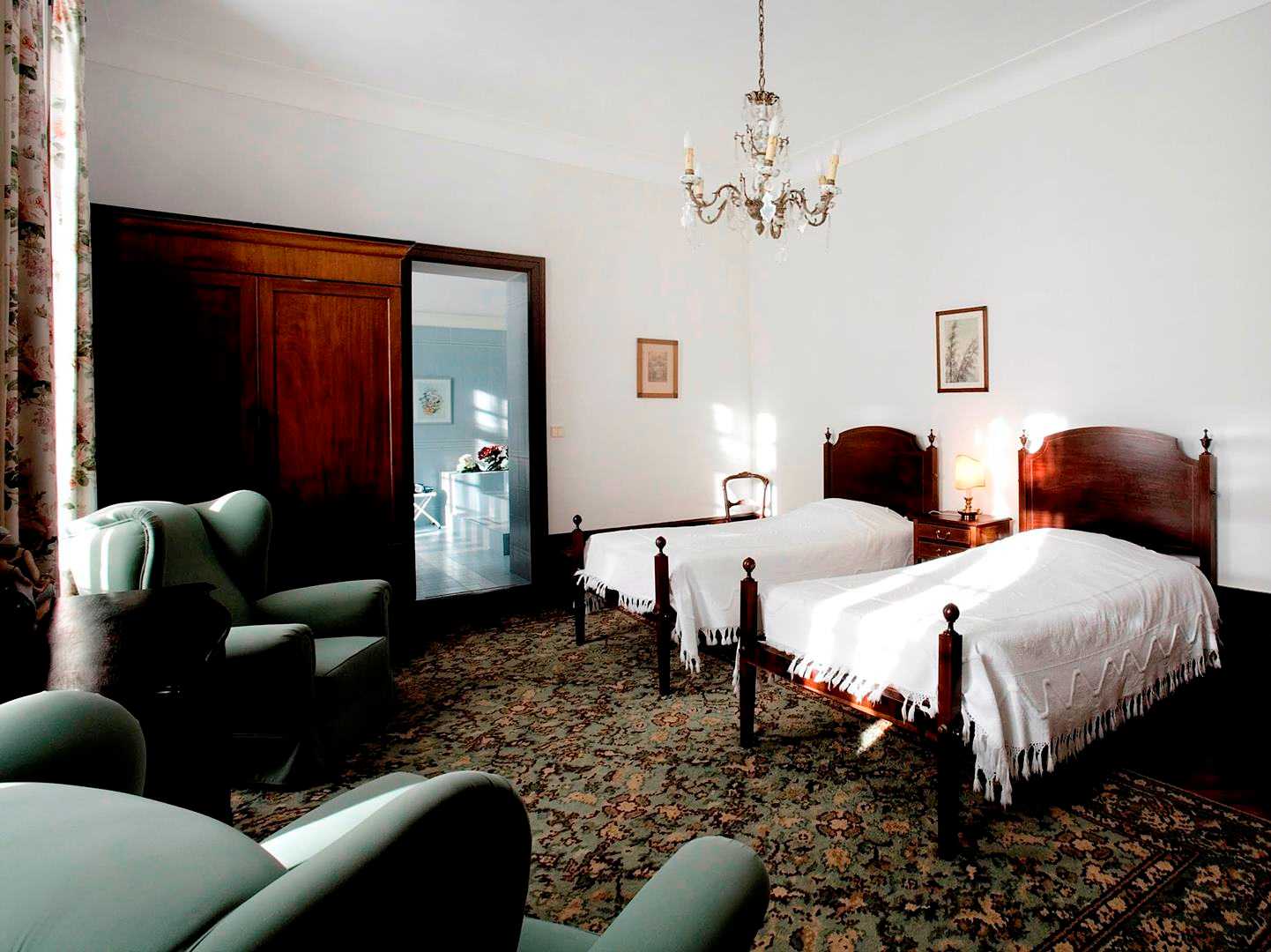 VILA DUPARCHY