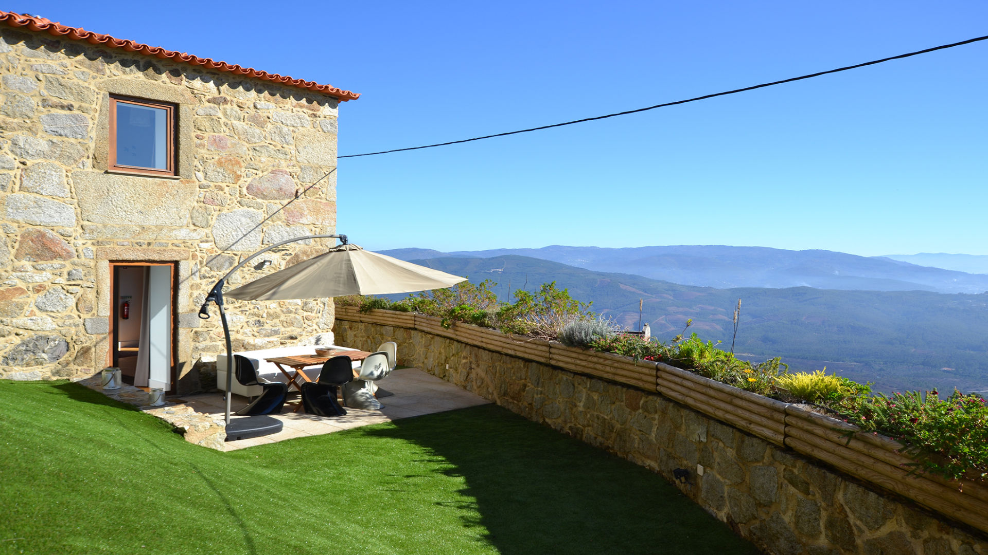 CASA DA SERRA - CERQUIDO VILLAGE