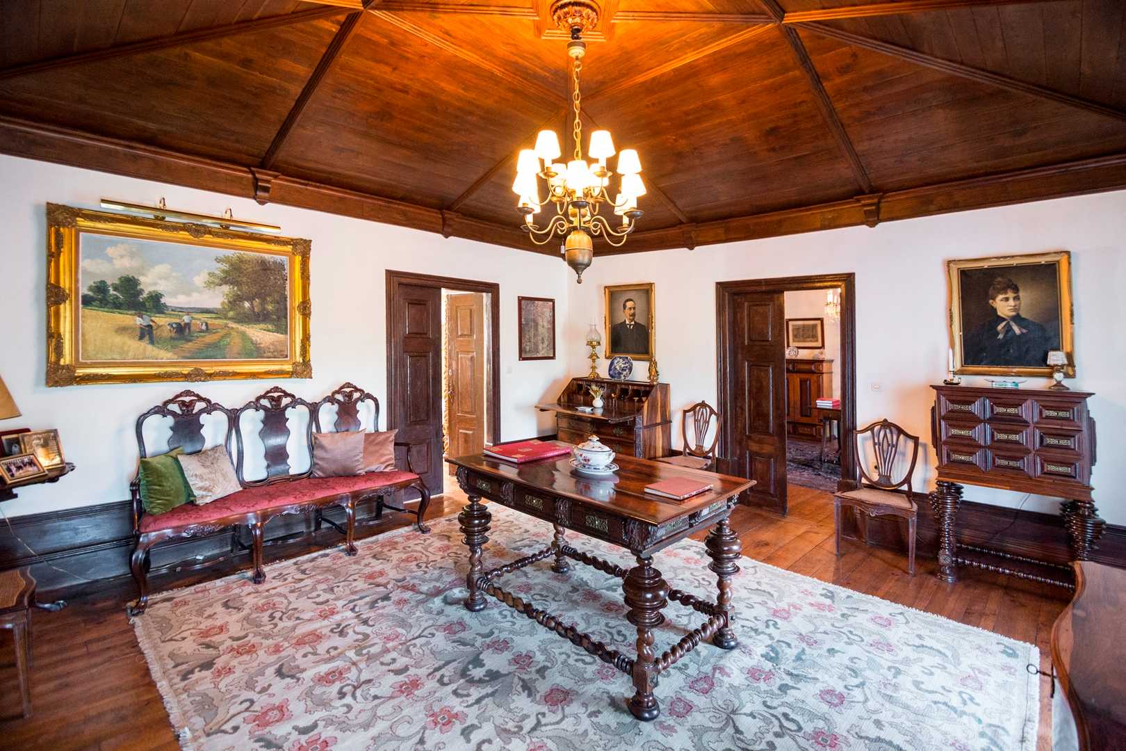 CASA DAS PAREDES